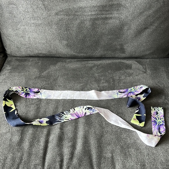 Just Cavalli Floral Print Long Sleeved Dress with Self Belt Sz M EUC - Picture 12 of 16